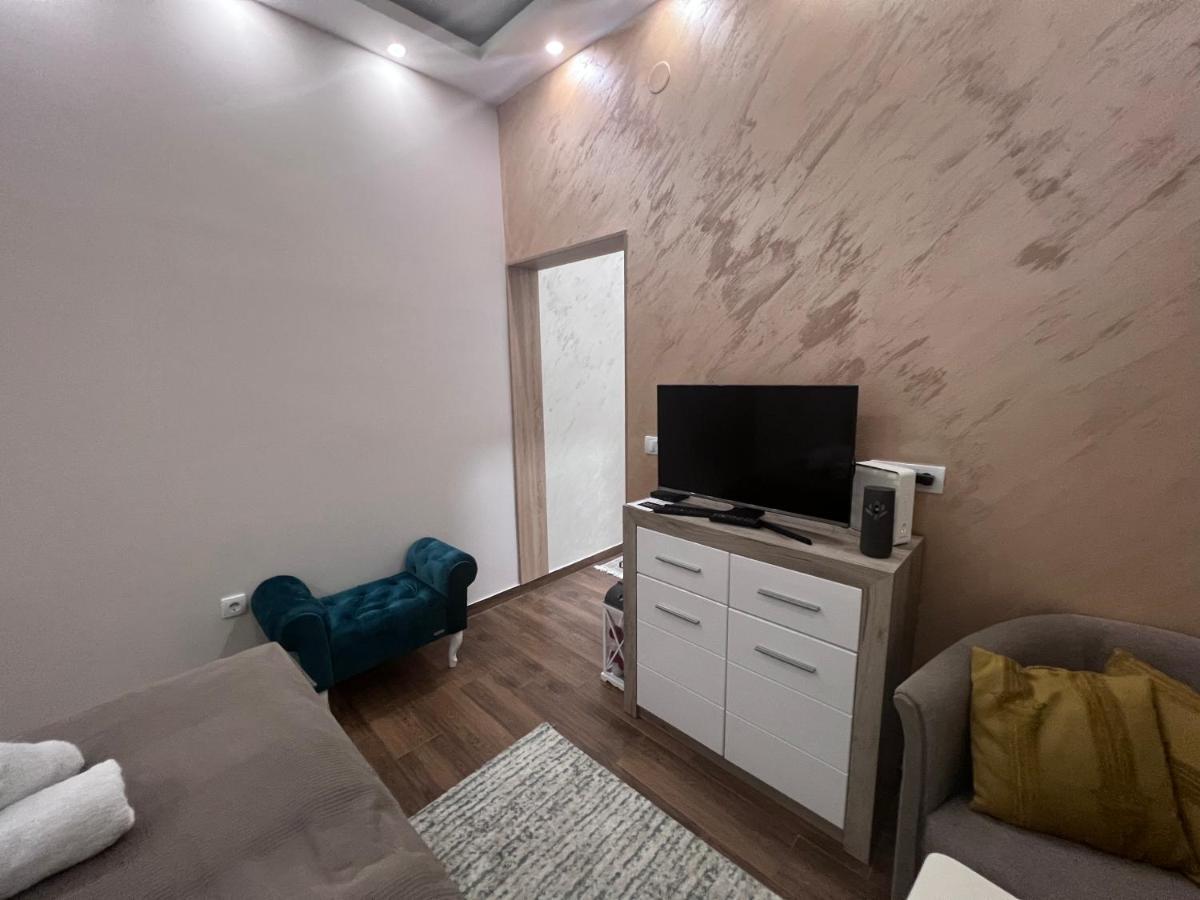 Apartment Nora Belgrad Exterior foto